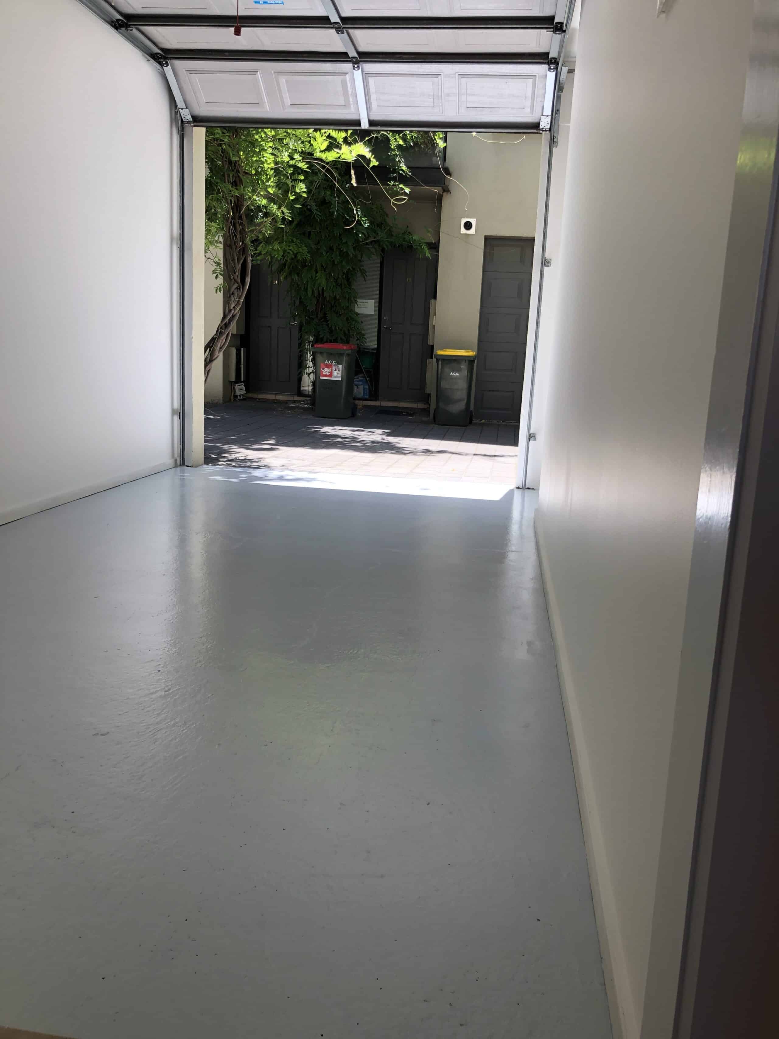 Garage floor epoxy painting